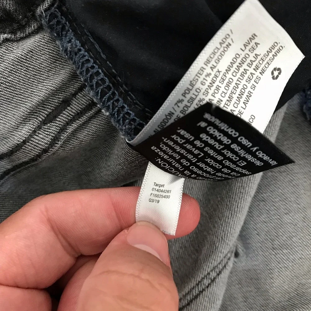 Universal Thread High Rise Skinny Jean - Picture 12 of 16